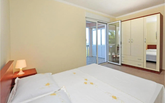Apartment Mimice with Sea View 382