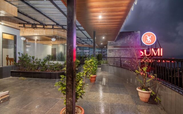 Sumi Queen's Yard Rink Mall Darjeeling
