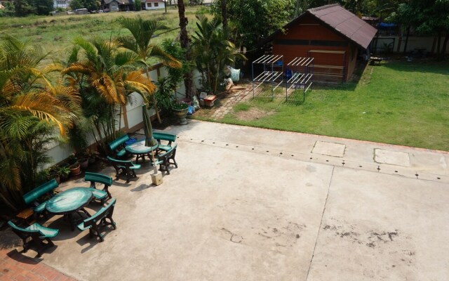 Sene Huaphanh Guest House