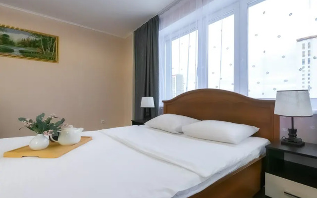 AHause на Широком переулке 6