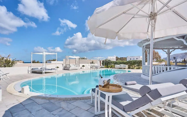 La Maison Luxurious Living
