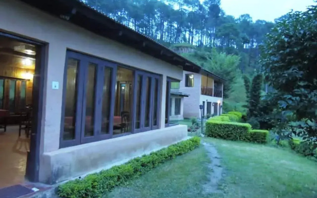 Perfectly Located Resort amidst Majkhali Woods
