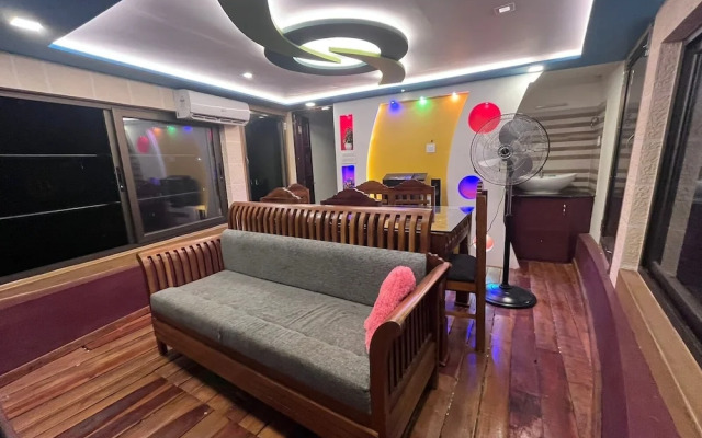 Sreekrishna Houseboat