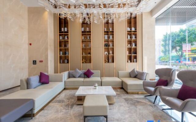 Lavande Hotel (Yunfu Luoding Branch)