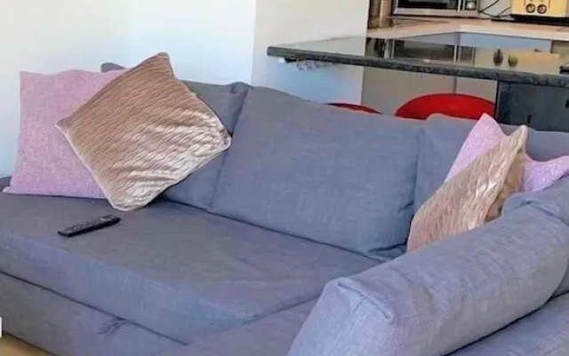 Two Bedroom Balcony Apartment Liverpool