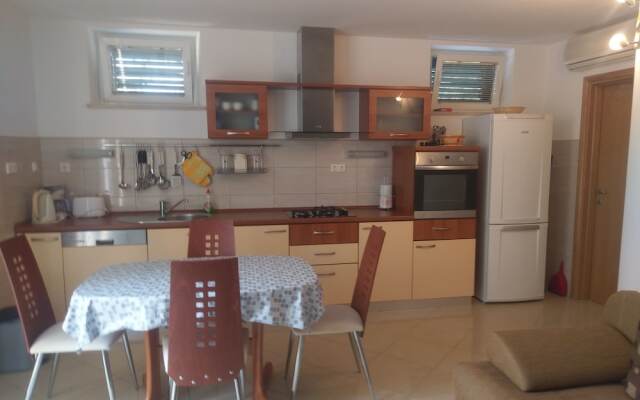 Apartment Lucija