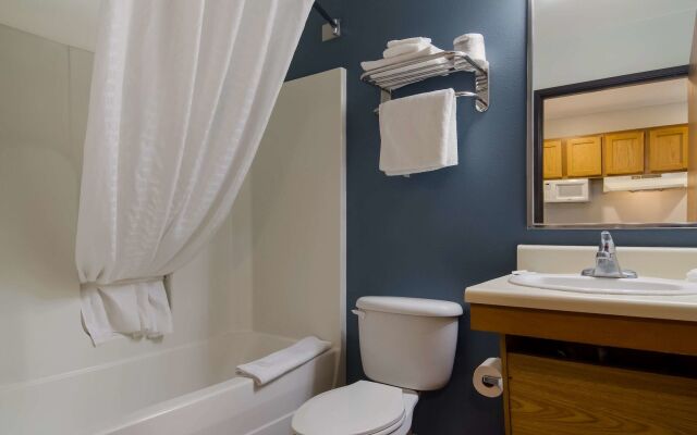 WoodSpring Suites Jacksonville East 295 Cruise Port
