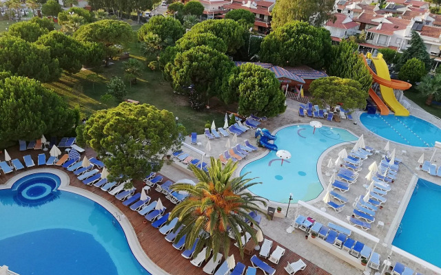 Batihan Beach Resort & Spa