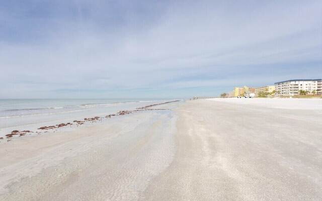 San Remo Beach Front Condo Star5Vaca