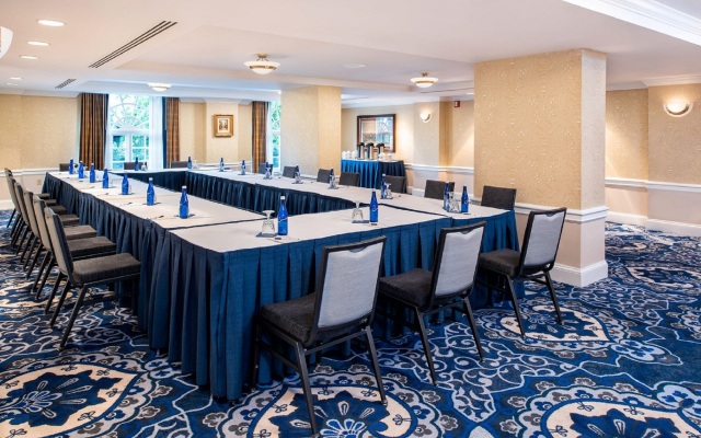 Phoenix Park Hotel