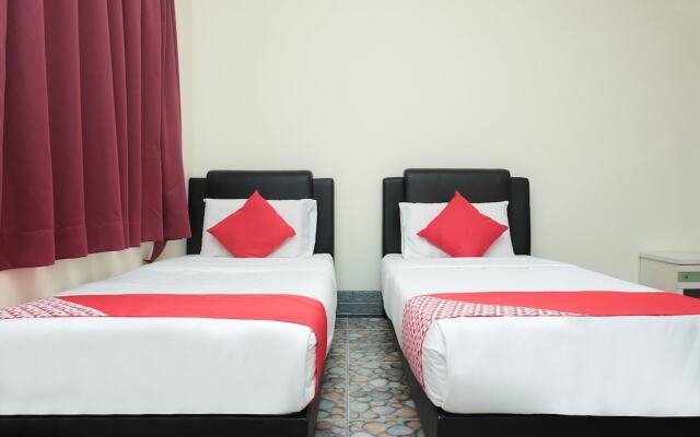 OYO 89928 Acf Guest House