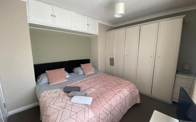 12 Harlesden Road close to ExCel