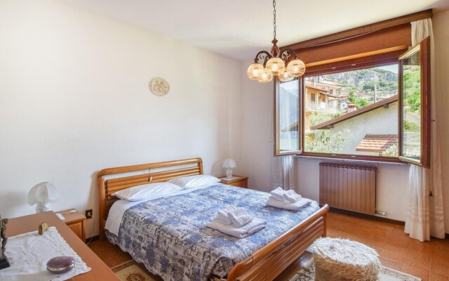 Beautiful Apartment in Riva di Solto With 3 Bedrooms and Wifi
