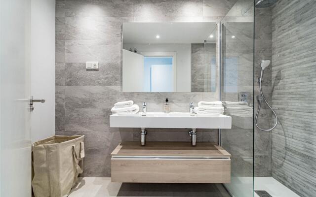 LME144A Spacious & luxury family home