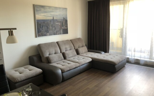 DeLuxe Apartments