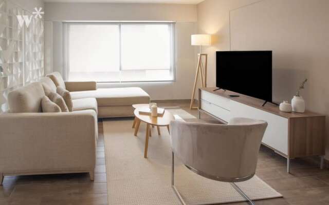 w Spacious and Classy 2BR in Miraflores