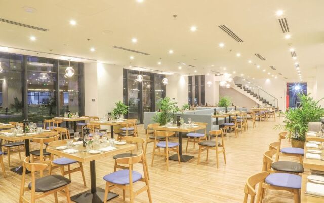 Carinae Hotel Cocobay Danang