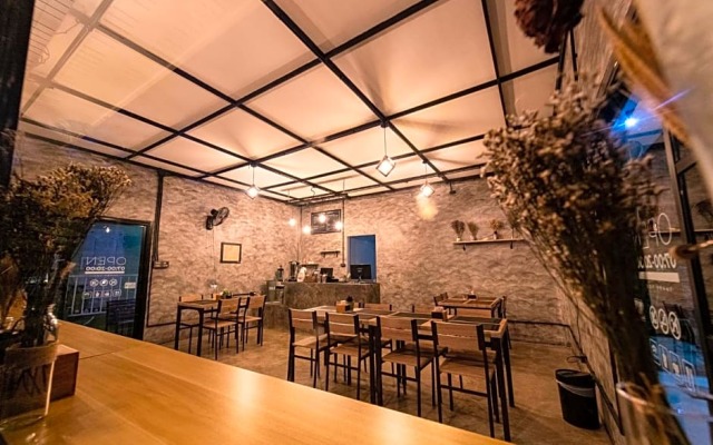 บ้านสวนวารินทร์ รีสอร์ท