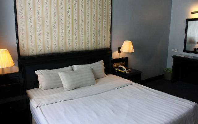 Hotel DeLeeton