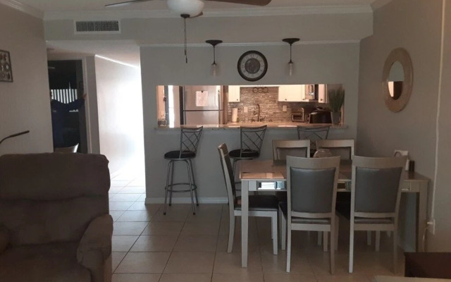 Pelican Inlet C117 2 Bedroom Condo By Redawning