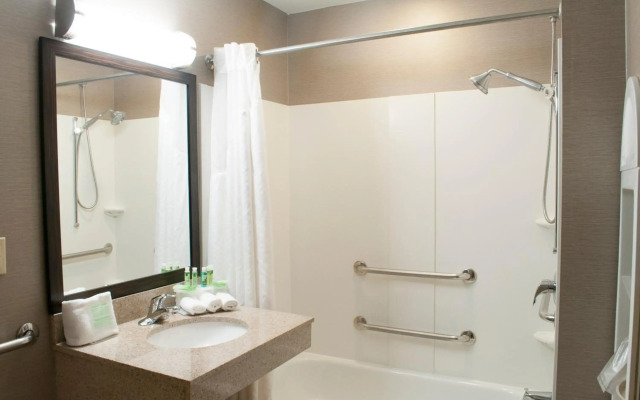 Holiday Inn Express Hotel & Suites Pittsburgh-South Side by IHG