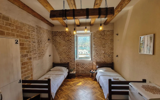 Step to Kotor Bay Guesthouse