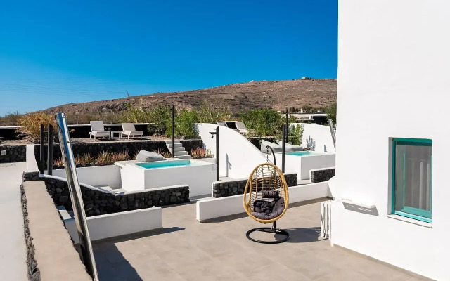 Santa Irina Sunny Loft Suites