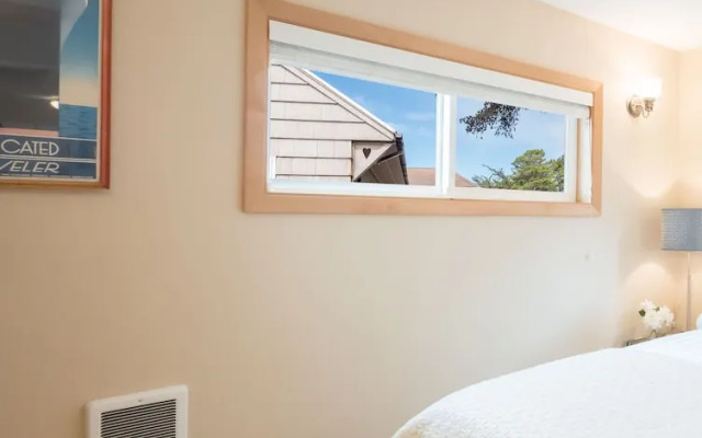 Seaside Vacation Homes