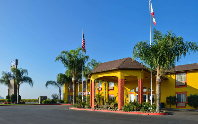 Americas Best Value Inn & Suites Madera