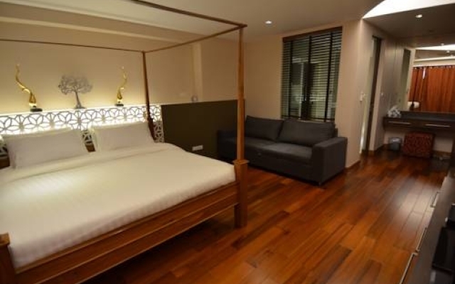 Le Siam Heritage at State Tower
