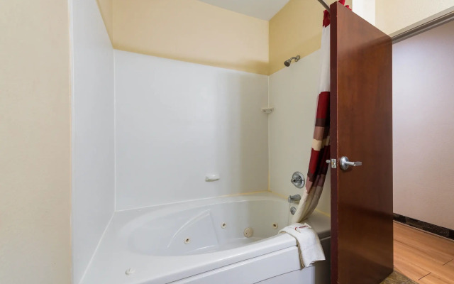 Red Roof Inn & Suites Monee