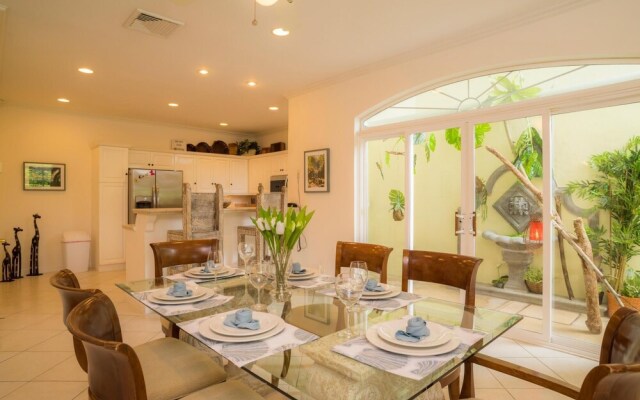 Colina 8E Family - Condo