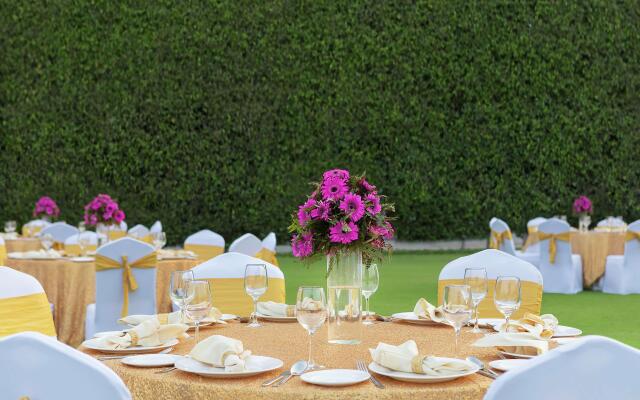 DoubleTree by Hilton Agra