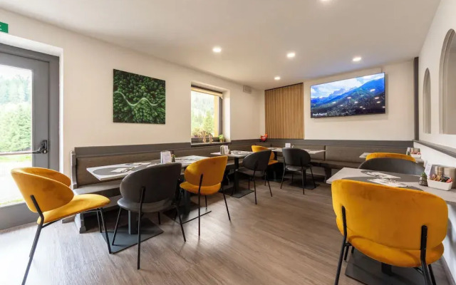 Kyrr Smart Mountain Retreat