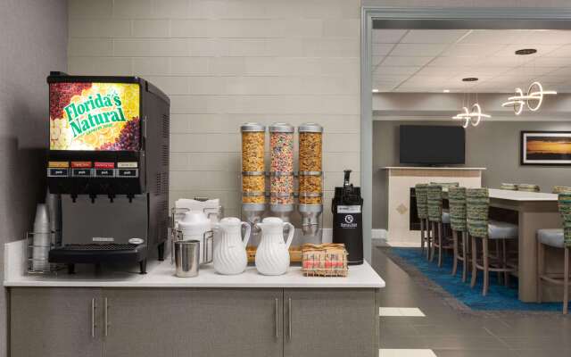 La Quinta Inn & Suites by Wyndham Dublin