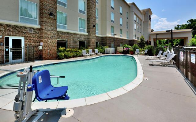 Hampton Inn & Suites Huntersville