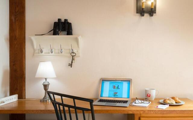 Seven Sea Street Inn