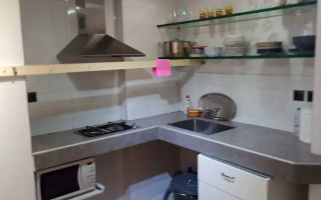 Center Apartment With Private Yard D11