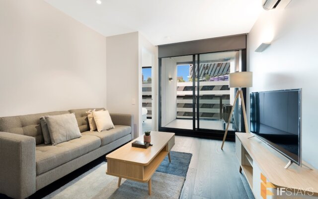 IFSTAYS Blackwood Service Apartment