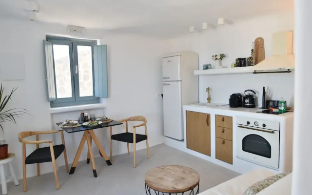 Panthea Suite Santorini