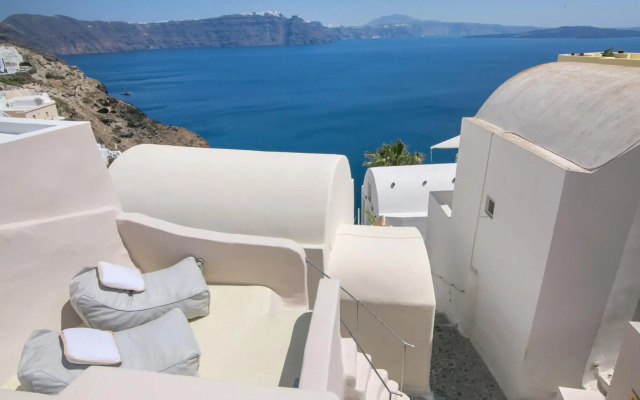 Morfi Cave House
