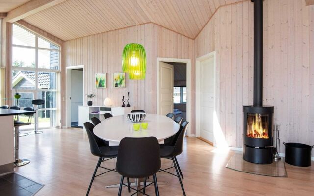 8 Person Holiday Home in Hemmet