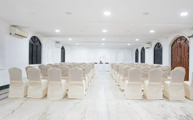 Shelter Beach Resort