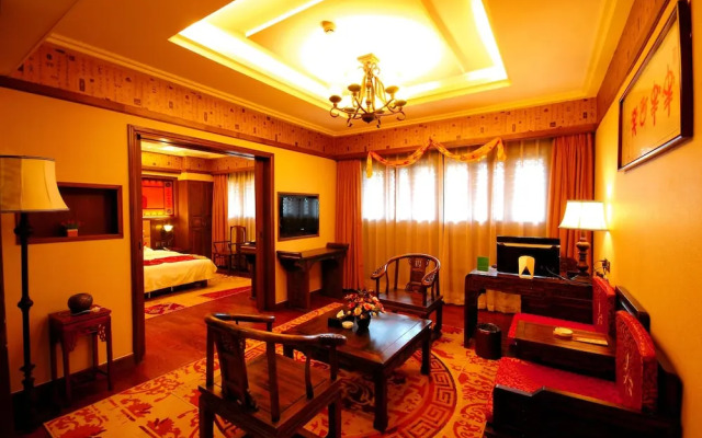 Lijiang Golden Path Hospitality