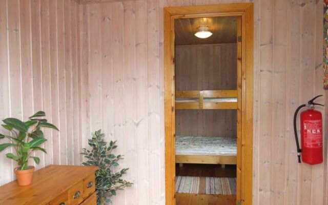 Holiday Home Midtholmen (SOW726)