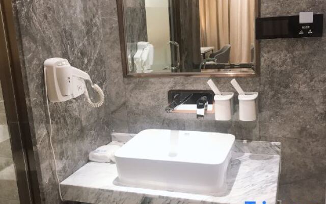 Xiamen Baihaishu Hotel (Huanghua Beach, Huandao Road)