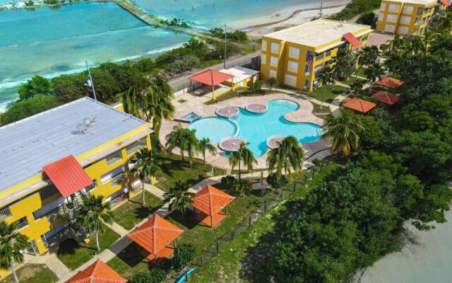 Water Front 1BR Apartment 2