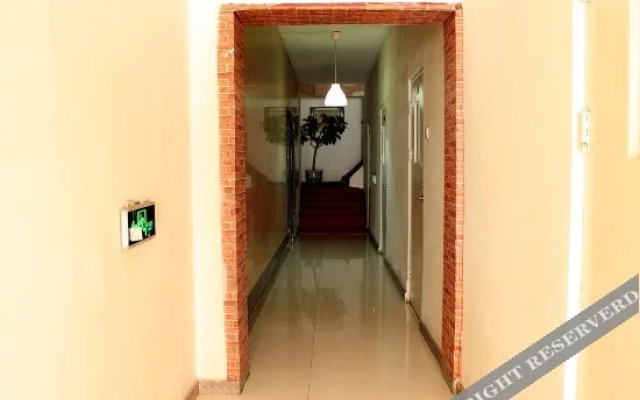 Yuelongge Hostel