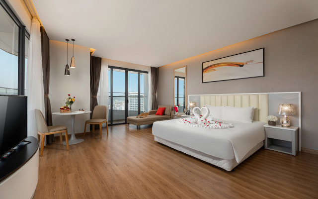DeLaSea Ha Long Hotel – Guest Rooms – Ha Long
