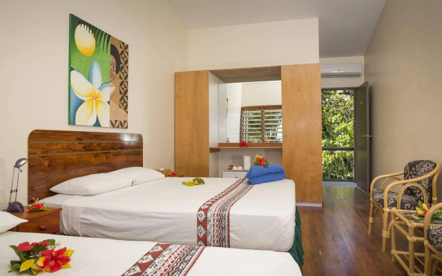 Beachcomber Island Resort